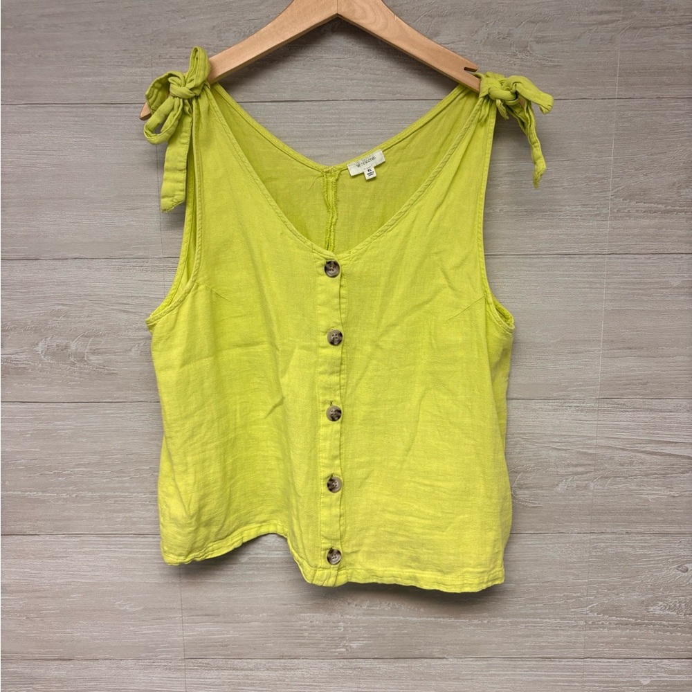 * | Weekend | tank top. Size XL.